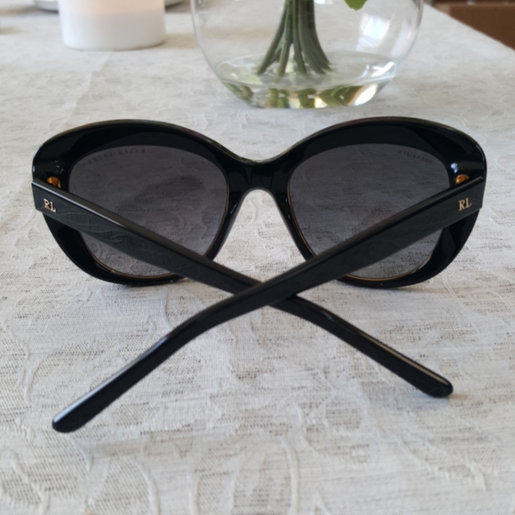 Ralph Lauren women's Polarized sunglasses - Picture 3 of 5